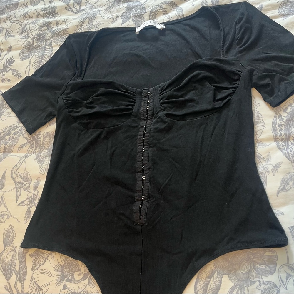 Women’s bodysuit size XL